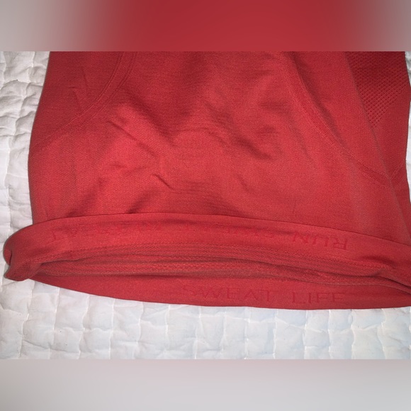 Tank - Picture 2 of 4